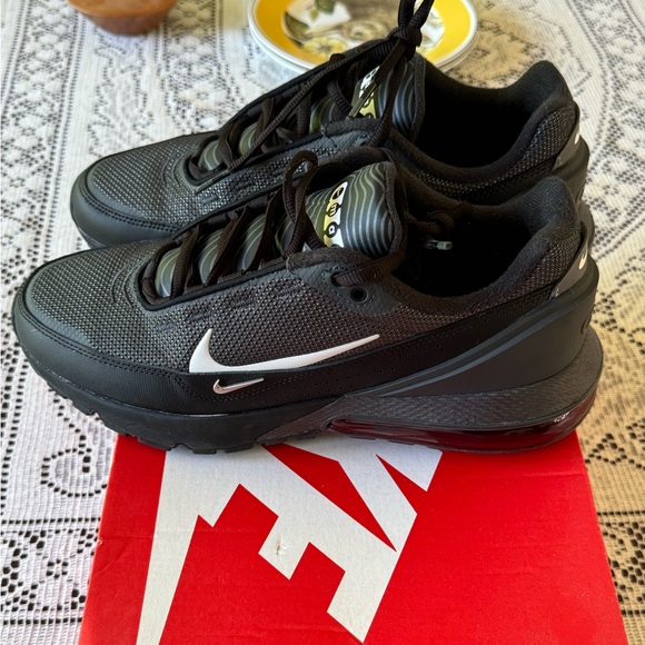 Nike Air Max Pulse size 9 - Picture 5 of 8